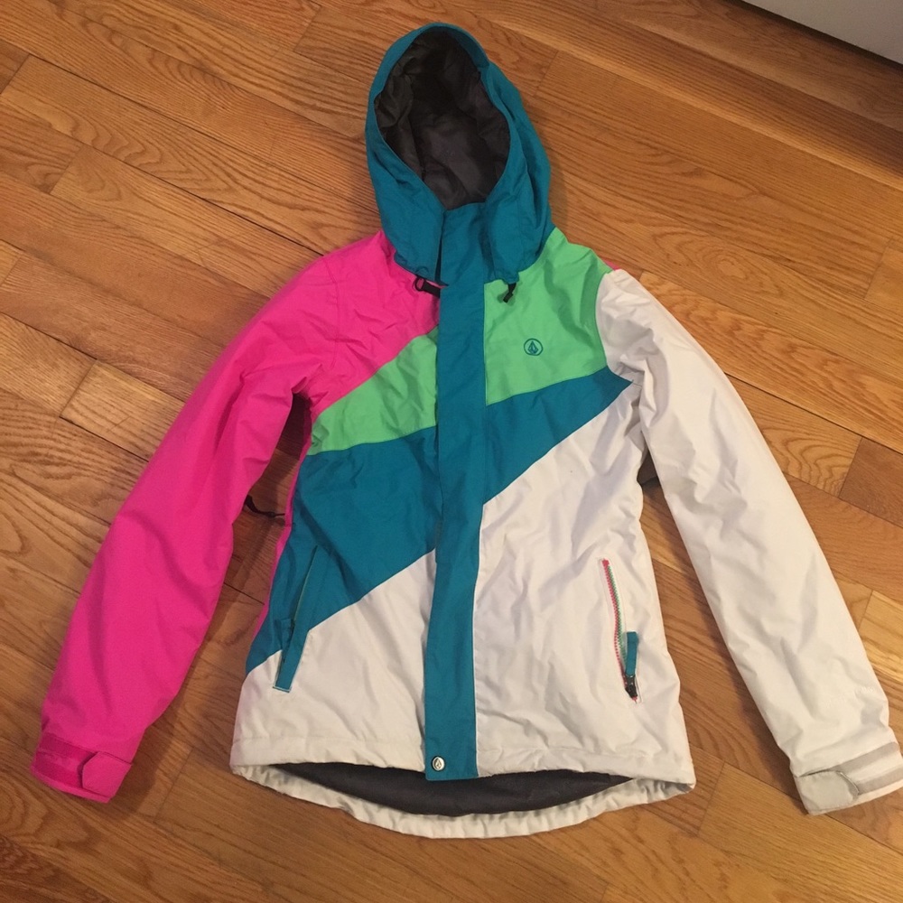 Volcom ski / snowboard jacket. Like new.